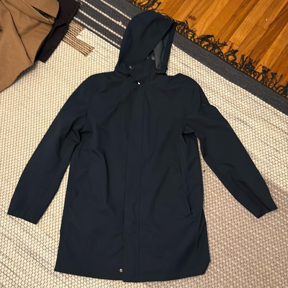 Calvin Klein dark navy blue long rain coat slim fit large